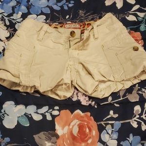 4 for 10$ Old navy puffy shorts